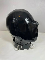 Zwart geringde latex kap