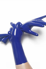 Königsblaue klassische kurze Handschuhe aus geformtem Latex